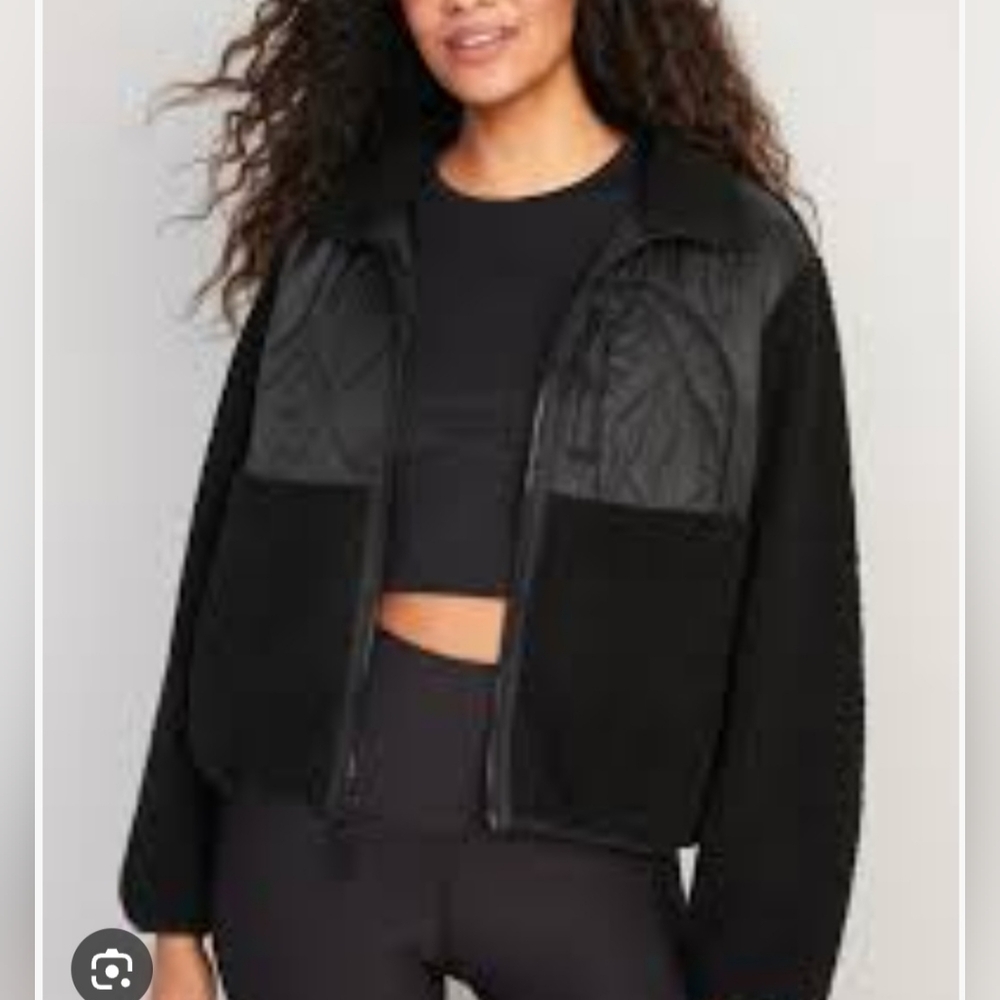 NWT Old Navy quilted hybrid sherpa zip up jacket Size Petite Large
